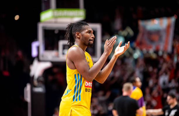 蒿俊闵等 蒿俊闵等