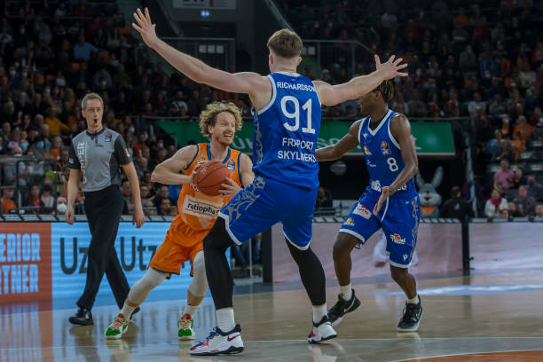 大受打击 大受打击