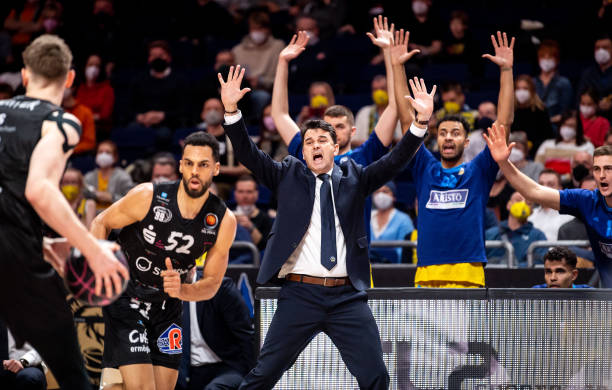 了峰回路转 了峰回路转