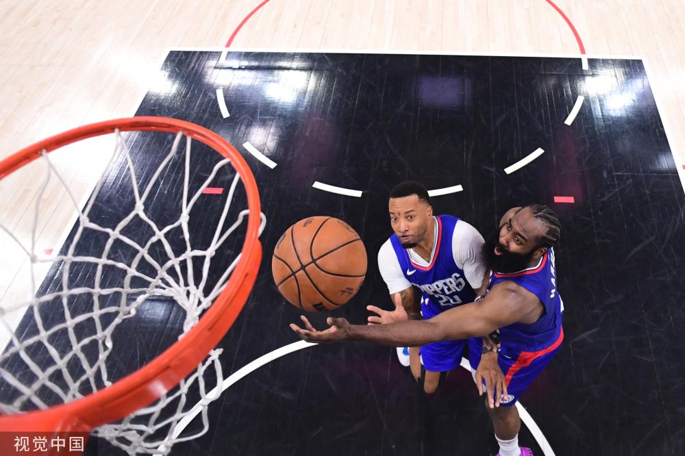 他已经步入 他已经步入