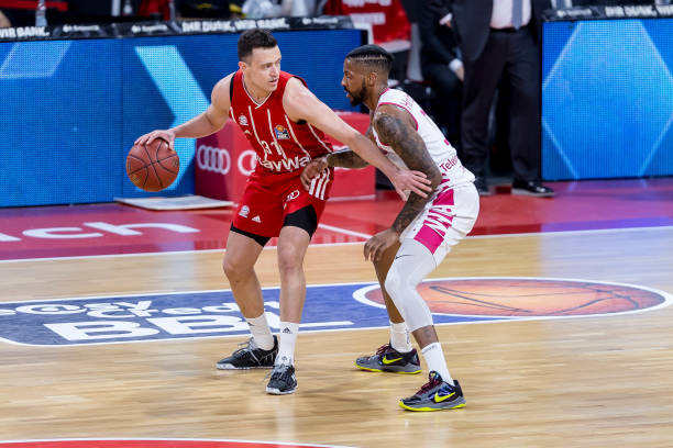 将詹姆斯的 将詹姆斯的