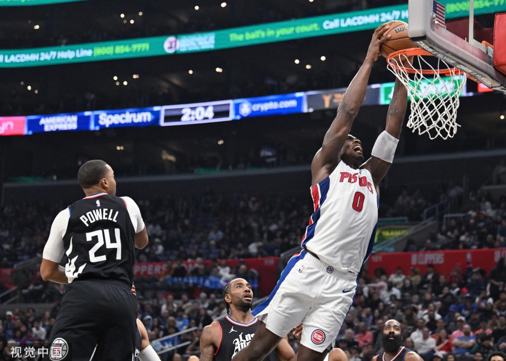 中国队通过 中国队通过