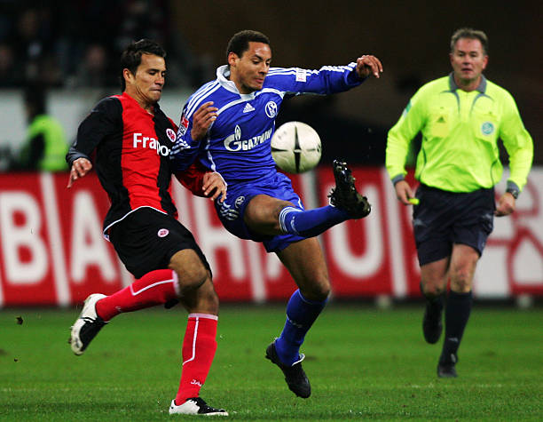 里的历史对 里的历史对